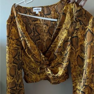 Superdown Top Size Small